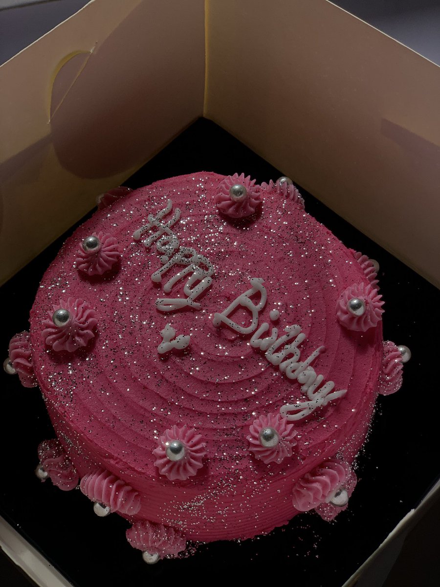 HS da bakergirl✝️🧁 tweet media