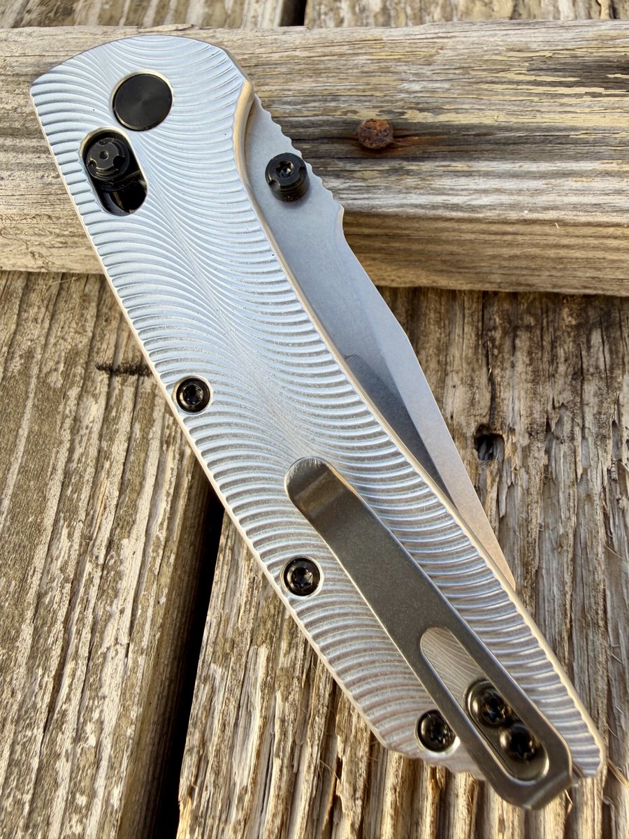 freegwe's tweet photo. Carry of the day 5/14/26. The USA made Hogue Deka in CPM Magnacut. Custom Aluminum milled Scales from Original Goat. I have the floating back spacer arriving today so I thought I’d carry it. One of the best values in modern knives to get into a Magnacut blade. Happy Thursday all https://t.co/Ral5pnkRYV