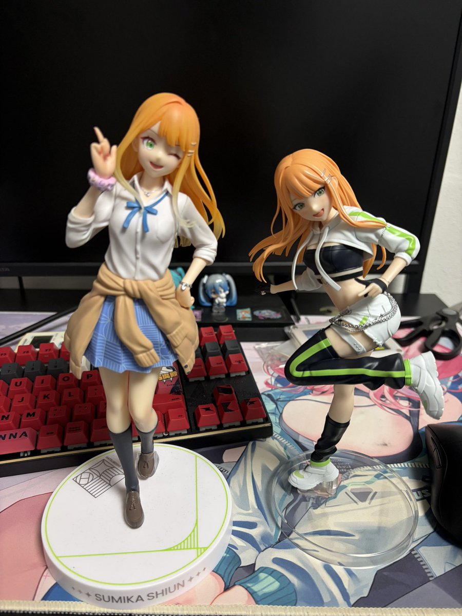 asamon0621's tweet photo. しゅみたん一番くじよりプライズの方が装飾品とか気合い入ってて好きかな
流石に細かいところは一番くじリアルやけど
あとはプライズの土台か... https://t.co/zN3DyDVzF5