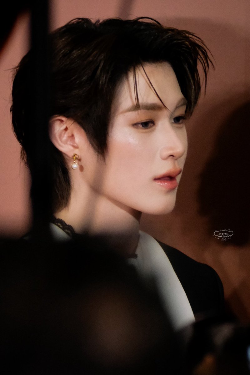 ૮₍ ´• ˕ • ₎ა ตั๊กตั๊ก🐬 tweet media