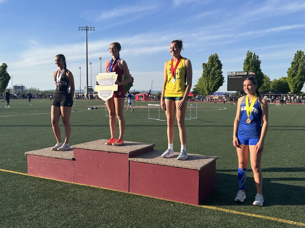 _EHSAthletics's tweet photo. Some podium photos from the District XI meet at Whitehall…congratulations to the 15 Hornets headed to the PIAA State meet! https://t.co/8JfNH9uHla