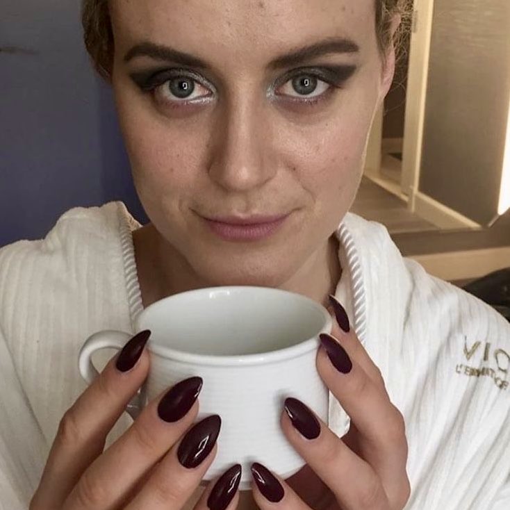 acervo taylor schilling tweet media