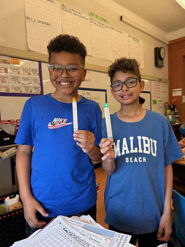 PEARLS_YPS's tweet photo. The Science Guy has been making his way around our school over the past few weeks, bringing hands-on science fun directly into our classrooms! https://t.co/reByP0Baue