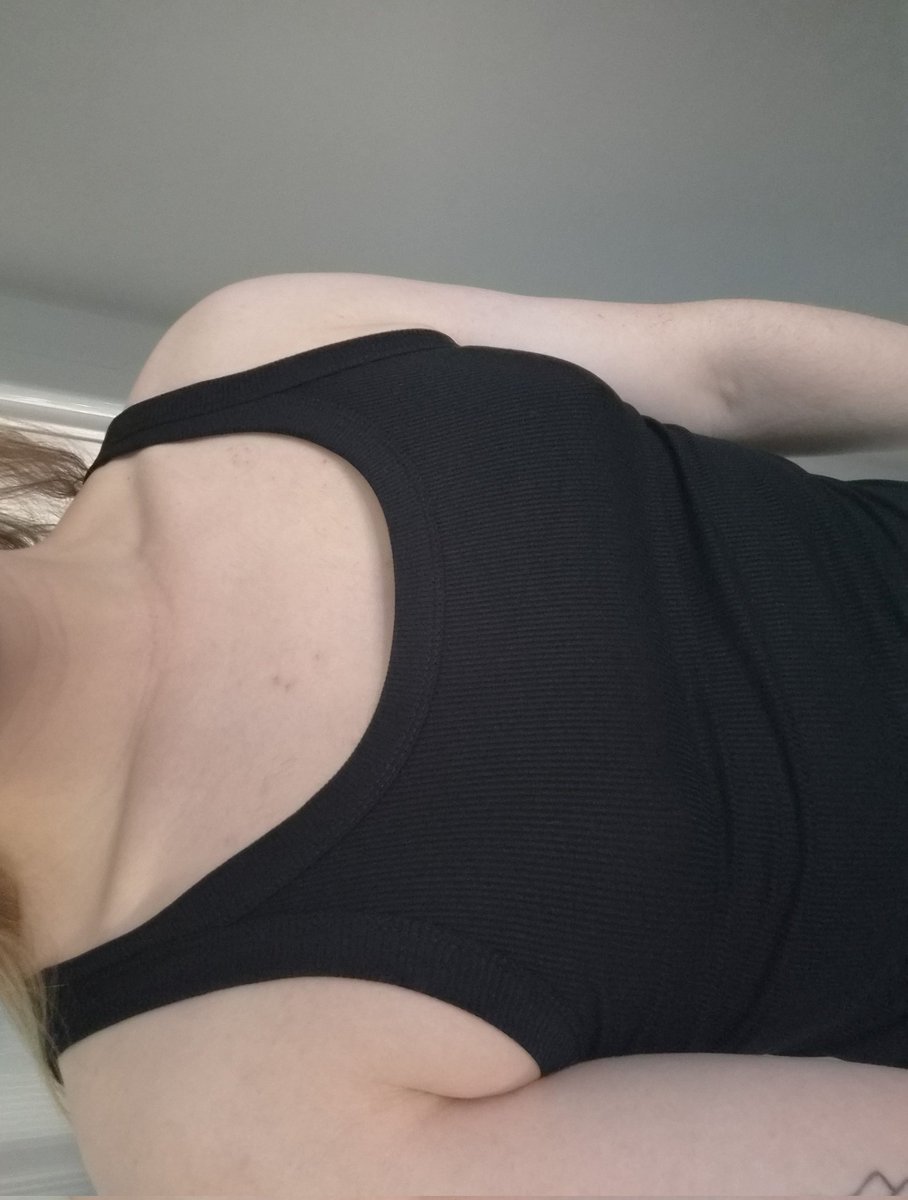 Viktoria tweet media