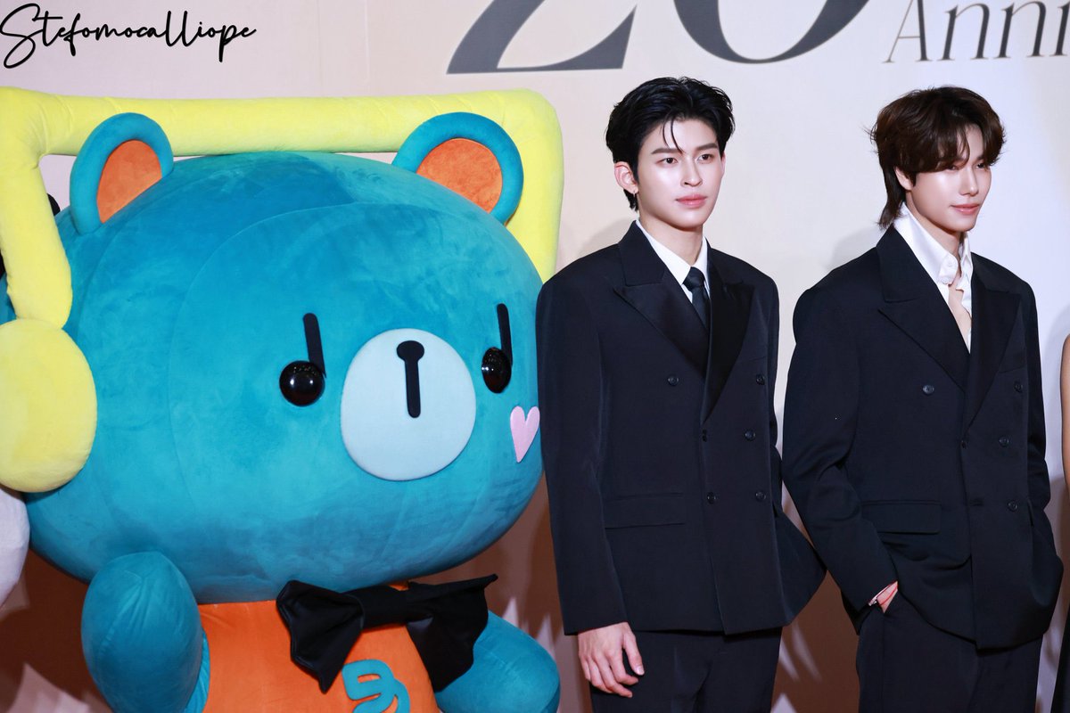 ก๊อปปี้วีนัส tweet media