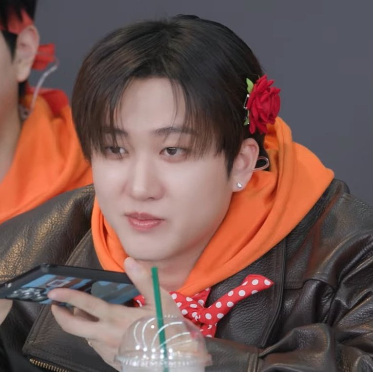 ო̤̫비니빈프 tweet media