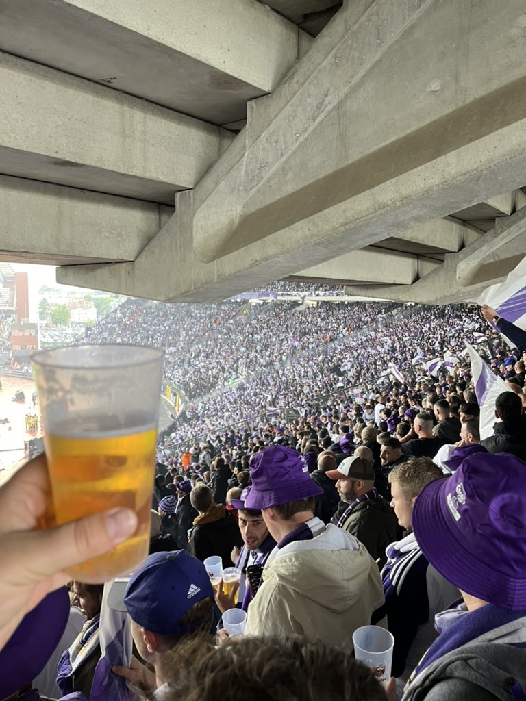 Bllybdpk's tweet photo. The only way is up! #COYM #ANDUSG https://t.co/Xi99yQywBU
