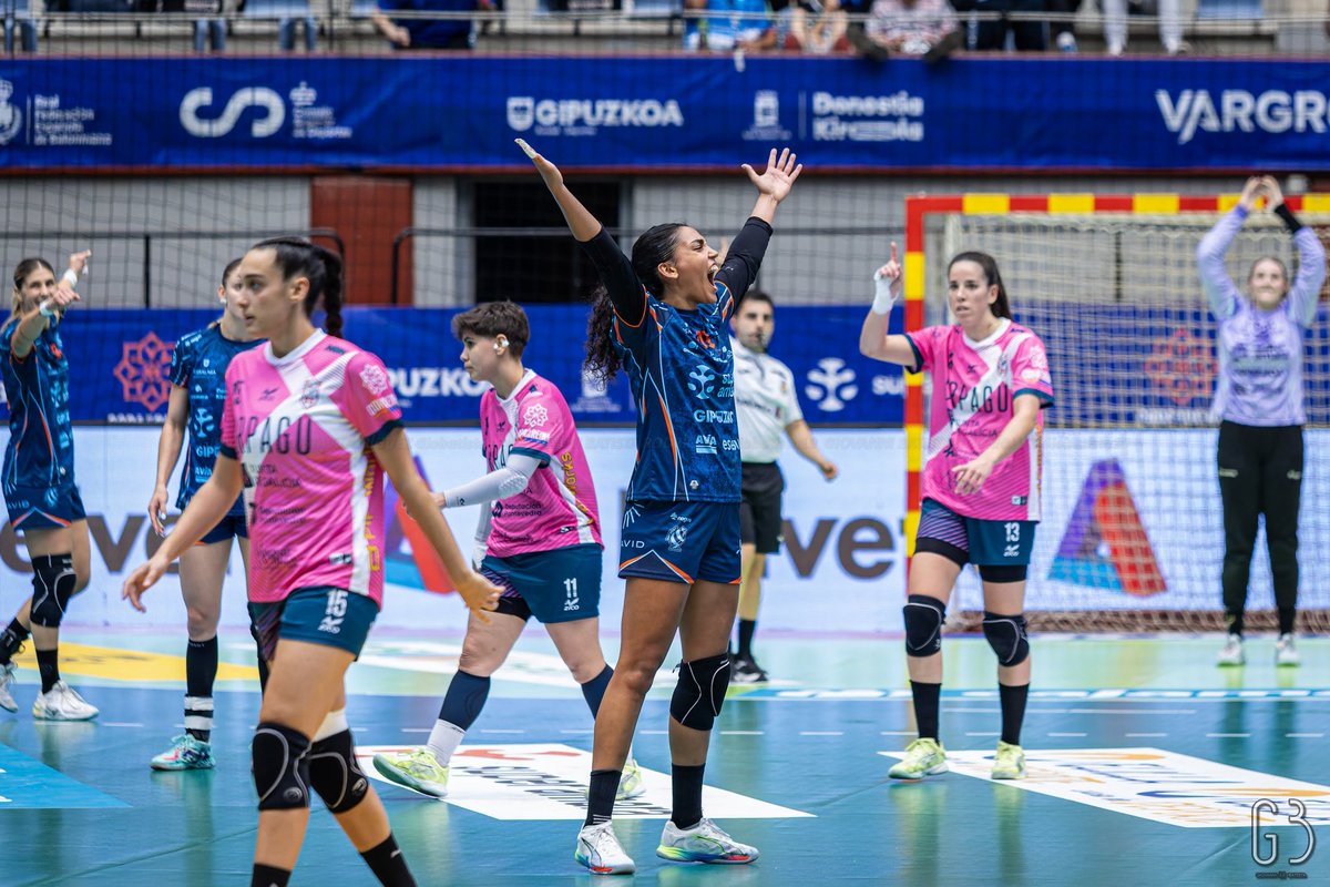 Giobatista19's tweet photo. ๐ธ๐คพโโ๏ธ FOTOGALERรA |ย @balonmaberaberaย -ย @atleticoguardes
๐๏ธ (10/05/26) Final @copadelareina2026
๐: https://t.co/IvrHlGpcAR
#IndarUrdinaย |ย #BeraBeraย |ย #CopaReina2026ย Iย #balonmano https://t.co/VK1xwYNAqw