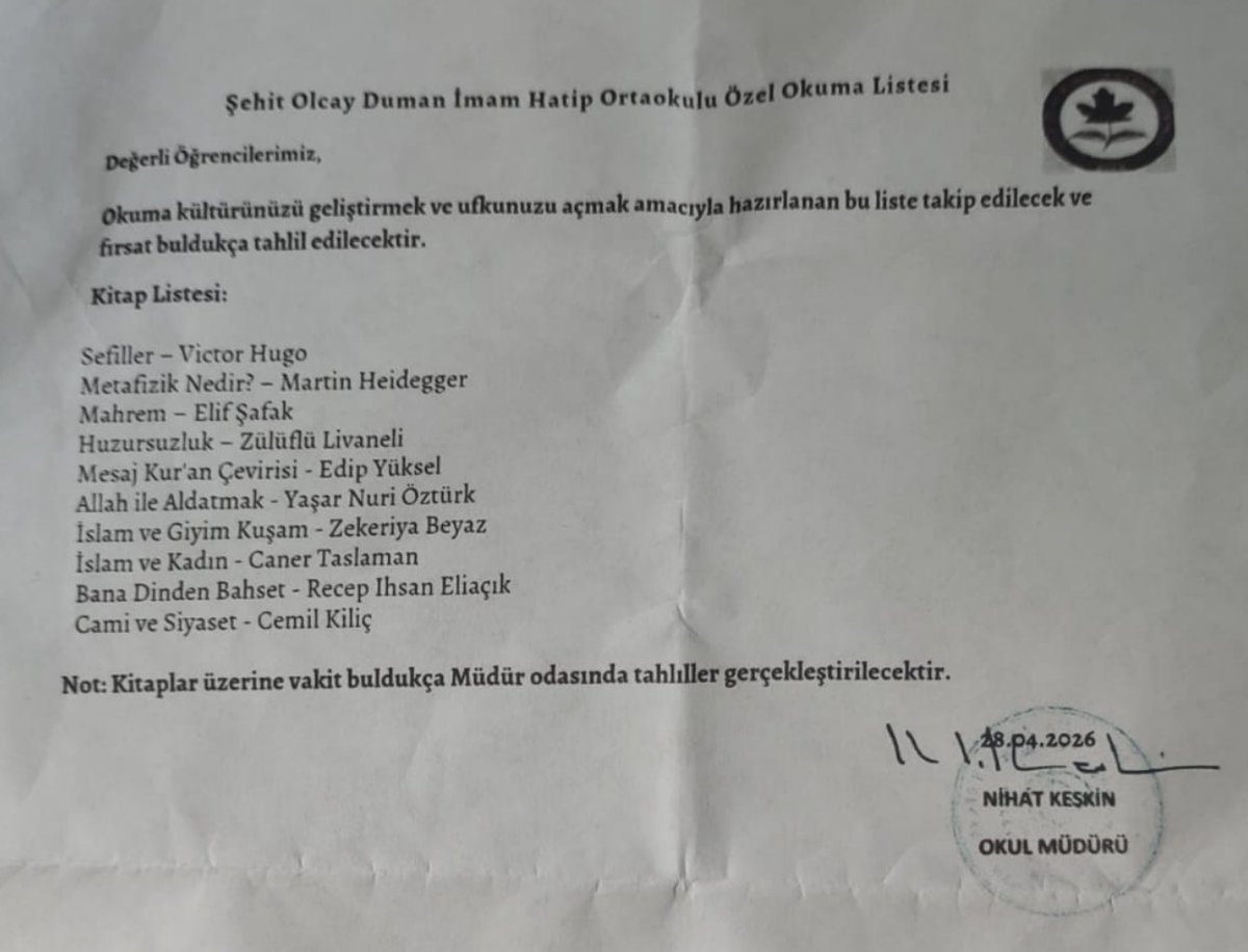 Ahsengul0634's tweet photo. MEB, DERHAL BU OKULUN YÖNETİCİLERİNİ GÖREVDEN AL!
🔴 İstanbul’un Pendik ilçesindeki Şehit Olcay Duman İmam Hatip Ortaokulu’nda tavsiye edilen kitaplar:
Allah ile Aldatmak -Y.Nuri Öztürk
İslam ve Kadın -Caner Taslaman
Cami ve Siyaset-Cemil Kılıç
İslam ve Giyim Kuşam-Z. Beyaz https://t.co/XqJ4jgz1Wq