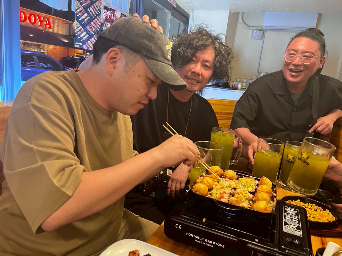 nationaldog's tweet photo. 5/24（日）
川元文太監督作品
『夢見るクズ』
上映会！！

渋谷ユーロライブにて！

ぜひお越しください
٩( ᐛ )و

#夢見るクズ
#川元文太 https://t.co/NPCLsxvZKp