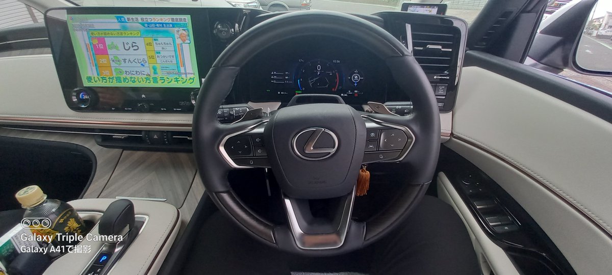 hounds_return's tweet photo. 一生掛かっても買えない車💦 https://t.co/7FPSs6NzZh