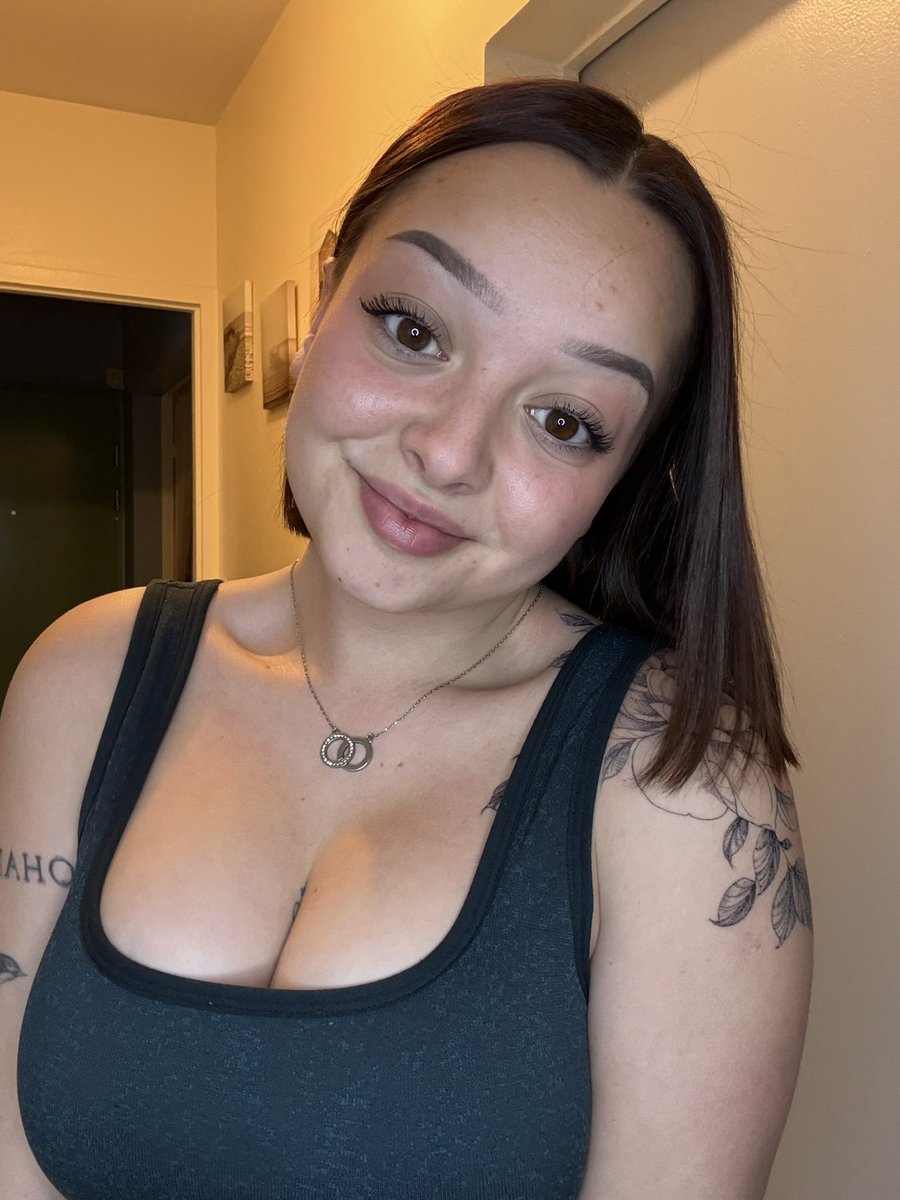 lena.blxx tweet media