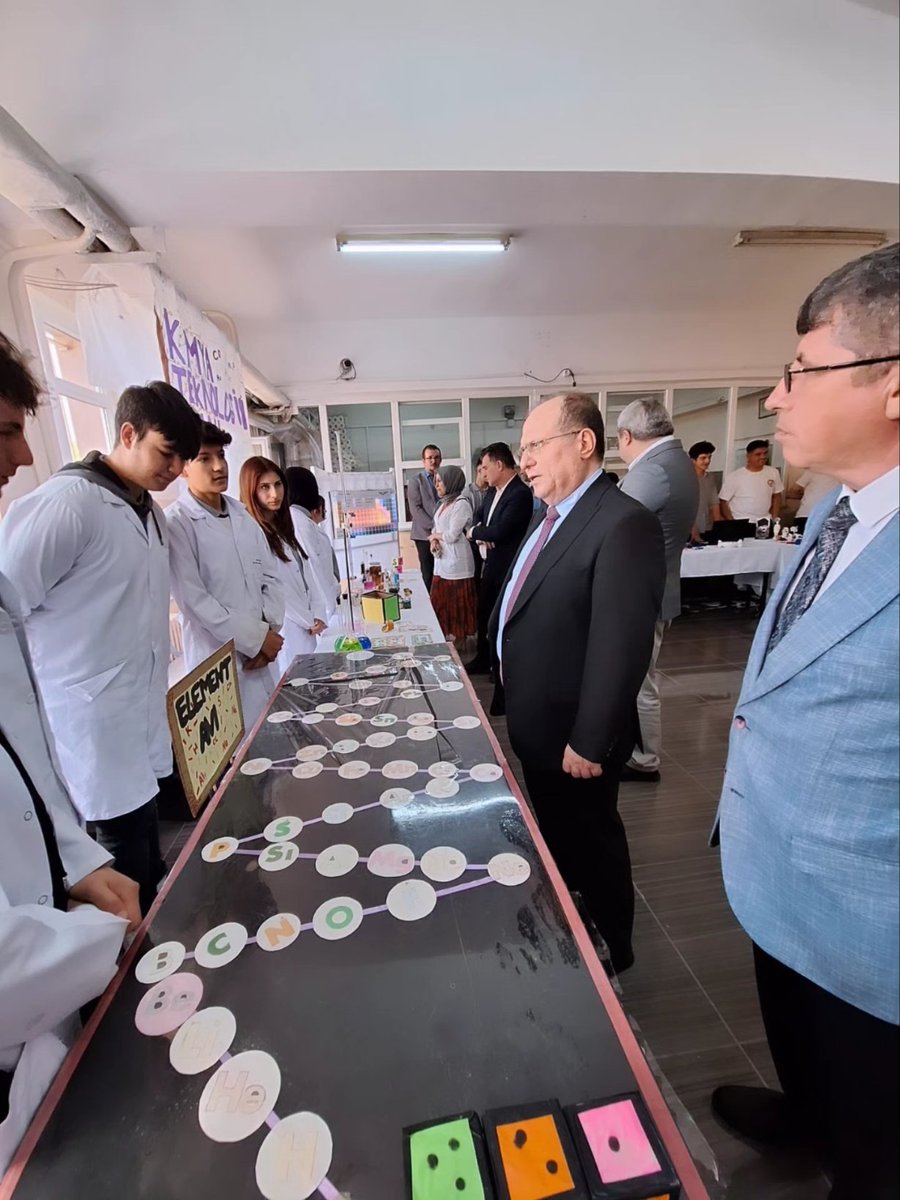 muratlimem59's tweet photo. "Maarifin Kalbinde Marifetli Gençlik" Etkinlikleri ve "Ben Her Yerde Varım Projesi" kapsamında İlçemiz Muratlı MTAL öğrenci ve öğretmenlerinin hazırladıkları yıl sonu sergisi Sayın Kaymakamımız Aytekin Yılmaz'ın katılımıyla gerçekleştirildi. @tcmeb
@tekirdagmem @drazizyeniyol https://t.co/CHS8coI6D9
