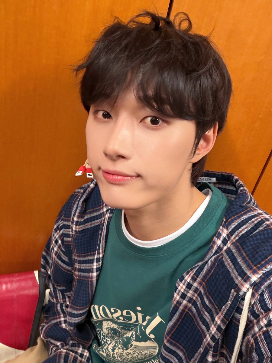 김재한 얼굴 tweet media