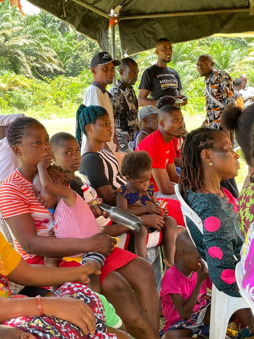 uwemite's tweet photo. DAY 1 of 15: MEDICAL OUTREACH BY EFFIAT AND MBO HOST COMMUNITY DEVELOPMENT TRUST (funded by ORIENTAL ENERGY RESOURCES LIMITED)

Highlights of Day 1 included donation of a lawn mower and medical equipment to the management of Primary Health Centre, Esuk Enwang in Effiat community. https://t.co/eQA3GUUu2P