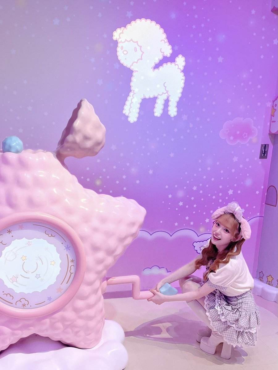 めあさん tweet media