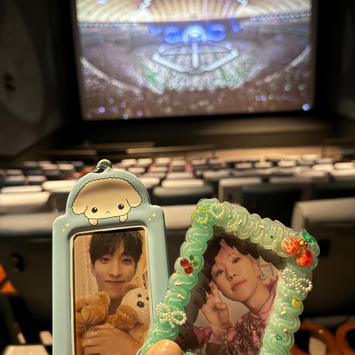 호미자🖤 tweet media