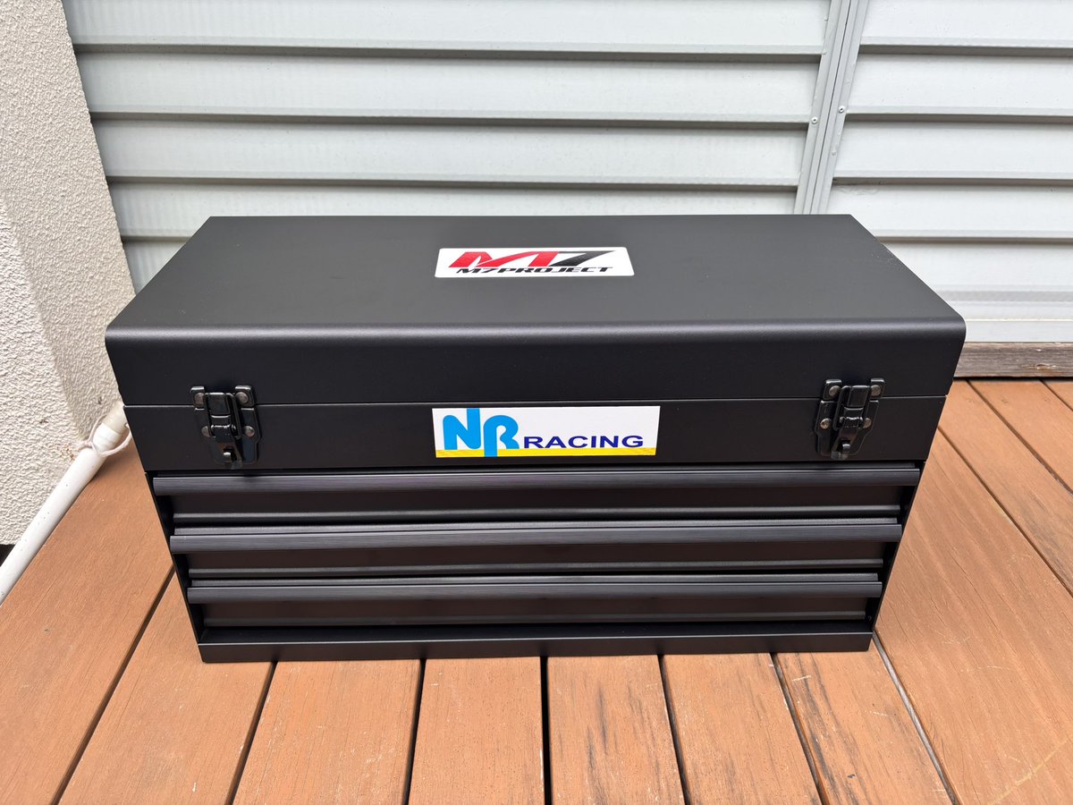 NR.Racing存続の会 代表マツウラ。 tweet media