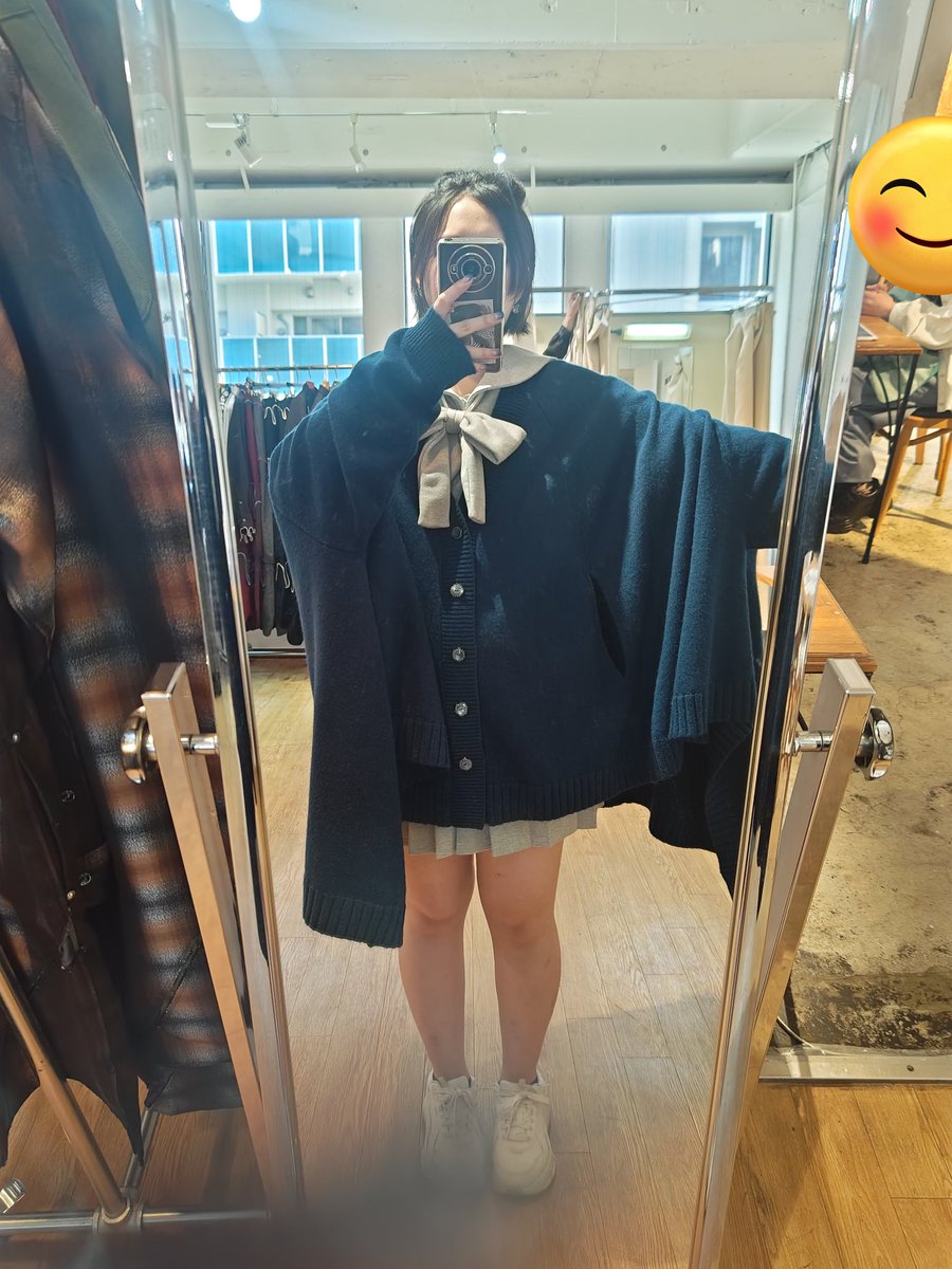 もも@神に見えてない女 tweet media