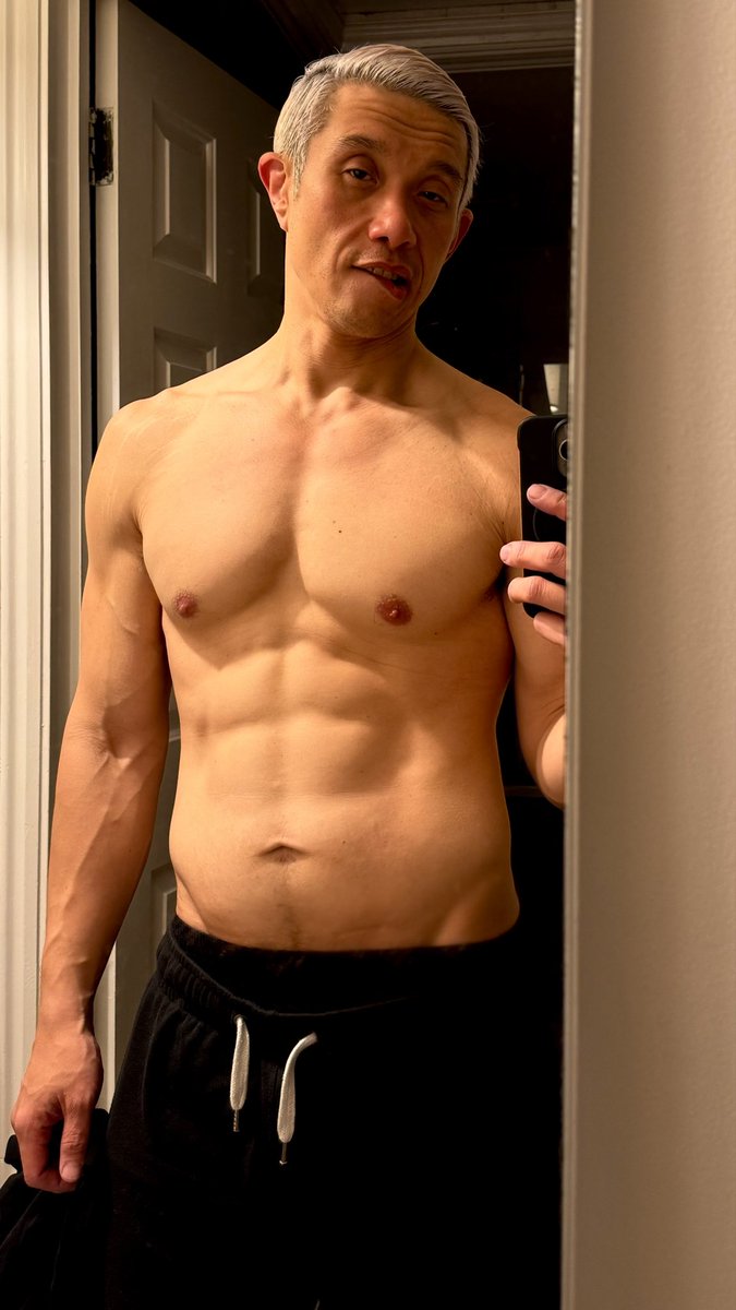 Ronan's tweet photo. 44 yesterday. https://t.co/HUdFRPmIHF