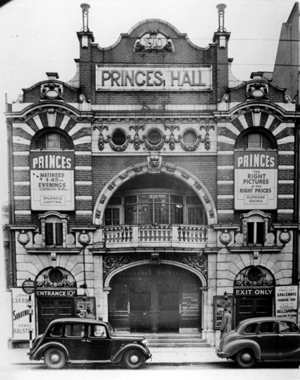 Hull History Centre tweet media
