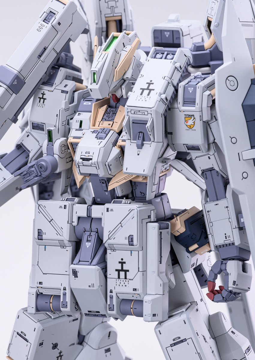 mika594308351's tweet photo. 今回製作したアウスラは静岡ホビーショーのMANDARA卓にて展示させていただきます！
僕自身はいませんが、過去作も展示しているのでご興味のある方は是非見に来てください！ https://t.co/9ePISXZoI2