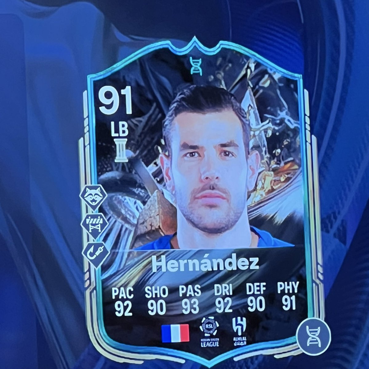 bedoo_2020's tweet photo. @FUTxGG What do you think , he play LB/RB https://t.co/6V3CJ2iLHz