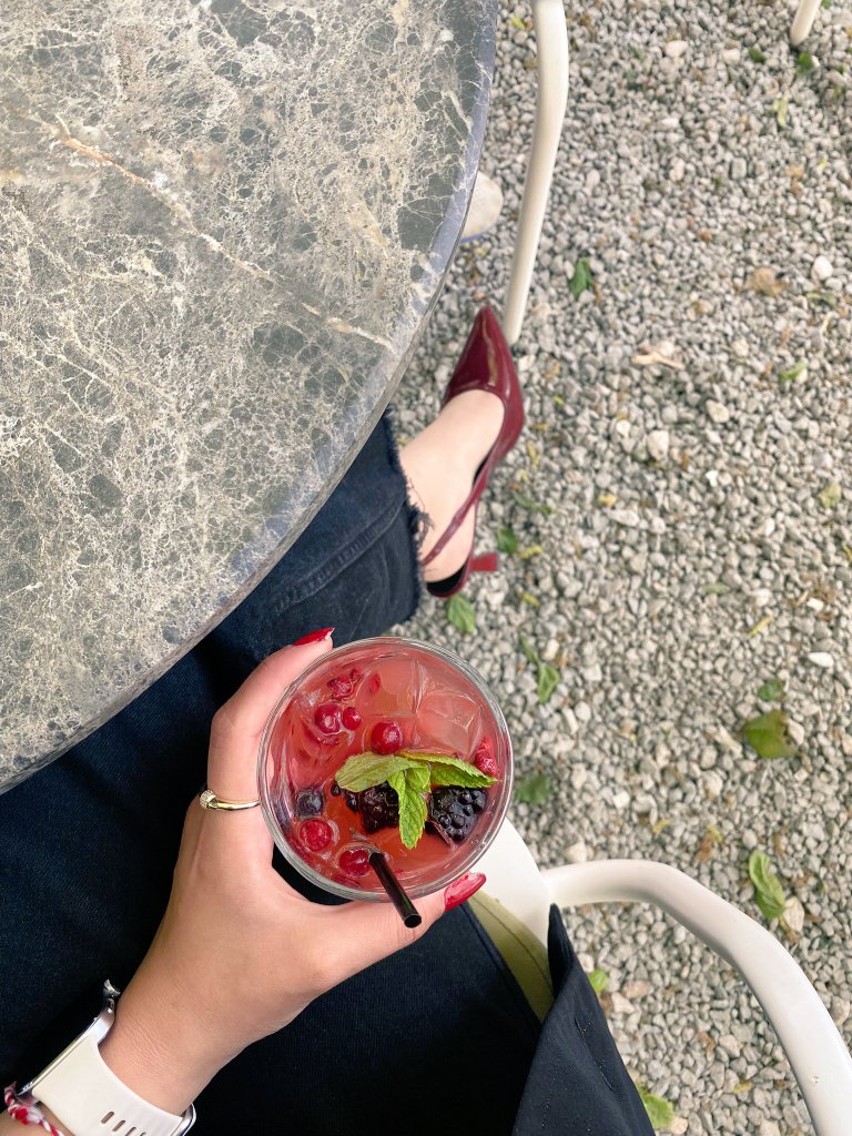 Hatice__ck's tweet photo. Berry vibe🍓🍃 https://t.co/Cu9TAY8asn