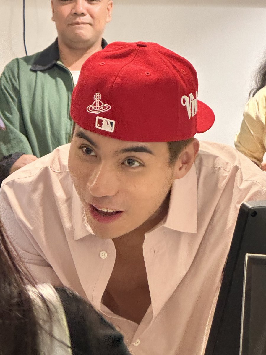 kayeeeelmnop's tweet photo. Umiiksi ang lifespan ko sa kapogian mo !!!  🥰😭🤤😍 https://t.co/50mLE9BKZk