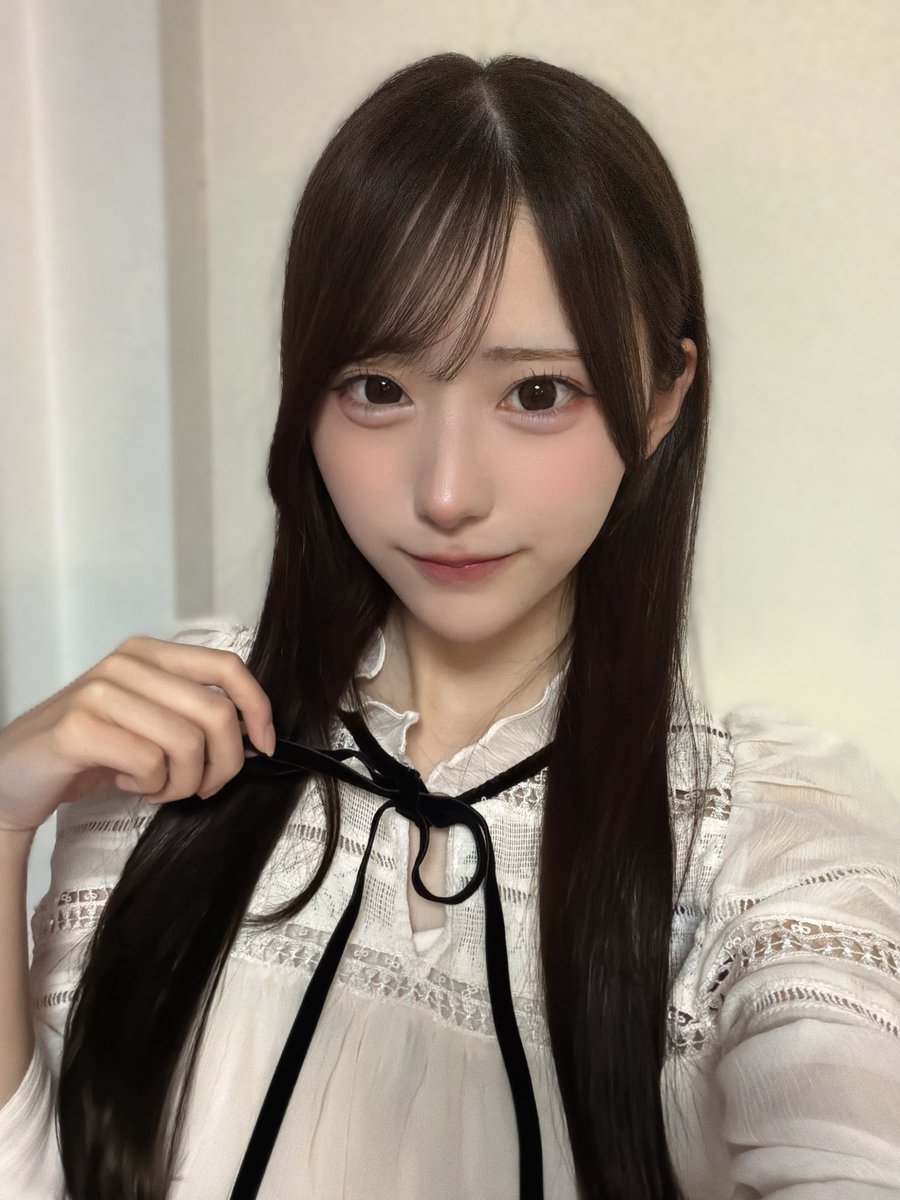 RainTree の綾瀬ことりです！ とても可愛いのでよろしくお願いします