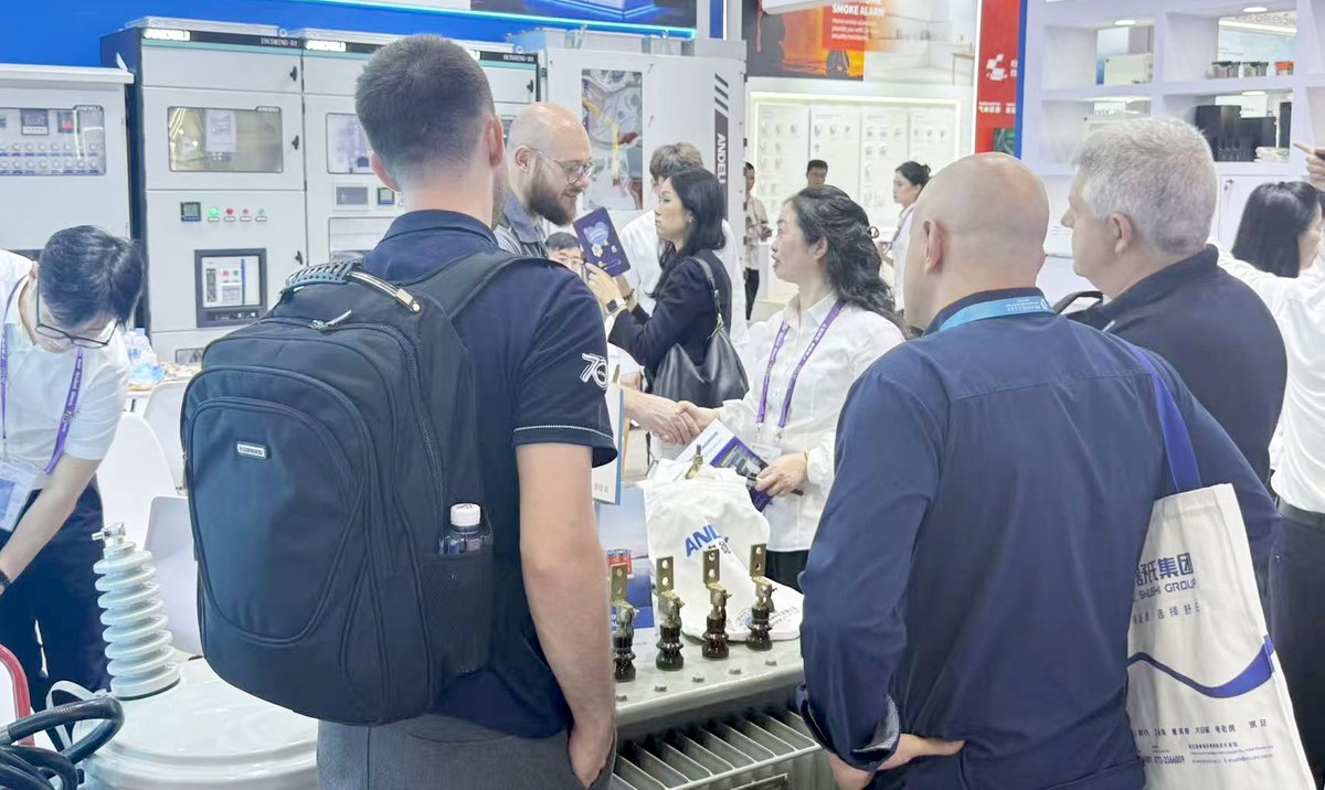 _AndeliGroup's tweet photo. 🎉 Thanks for visiting ANDELI at Canton Fair! Great exchanges on power distribution &amp; industrial control solutions for global projects.

📧 andeli@andeligroup.com
🌐 https://t.co/yTcNM3qQQY

#andeli #cantonfair #powerdistribution #industrialcontrol #electricalequipment https://t.co/KwrTlRBp9i