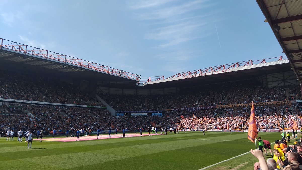 Thecityvent's tweet photo. Well this is it, one last dance at home this season under the lights. An opportunity for this fantastic team of players to top off a great season with a trip to wembley. We are all with you from the first minute tonight lads, the old girl will be rocking. #bcafc https://t.co/F62KoZdxFM