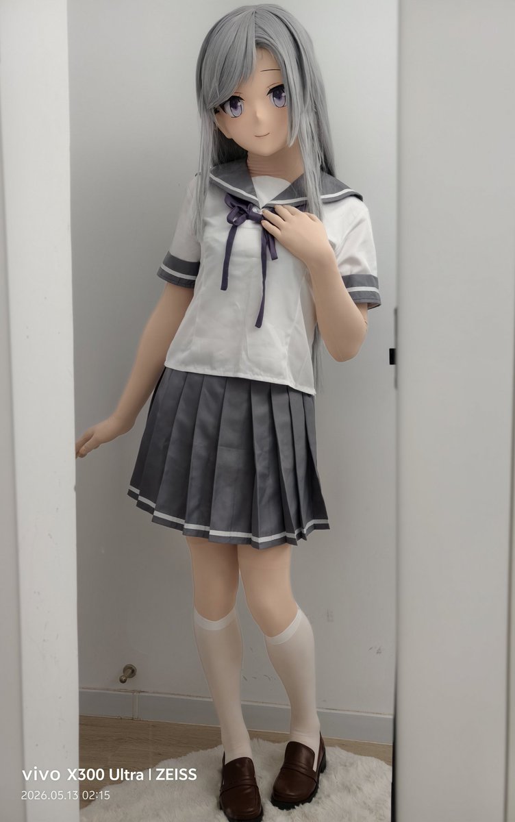 Adago996's tweet photo. 久违（？）的狭雾常规立绘又来啦～
提督好久不见，天气热了，狭雾又把水手服穿出来啦～来抱抱

p.s. 福至心灵调整了下海绵，视线比之前正了一些的感觉，动作也似乎萌了一丝丝，嘿嘿～
#kigurumi #着ぐるみ #Cosplay #艦これ https://t.co/8hwtYxzxxh