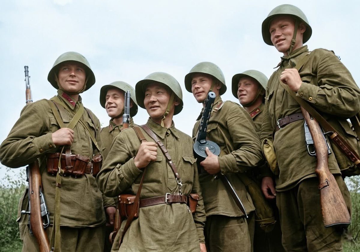 Voices of WW2 tweet media