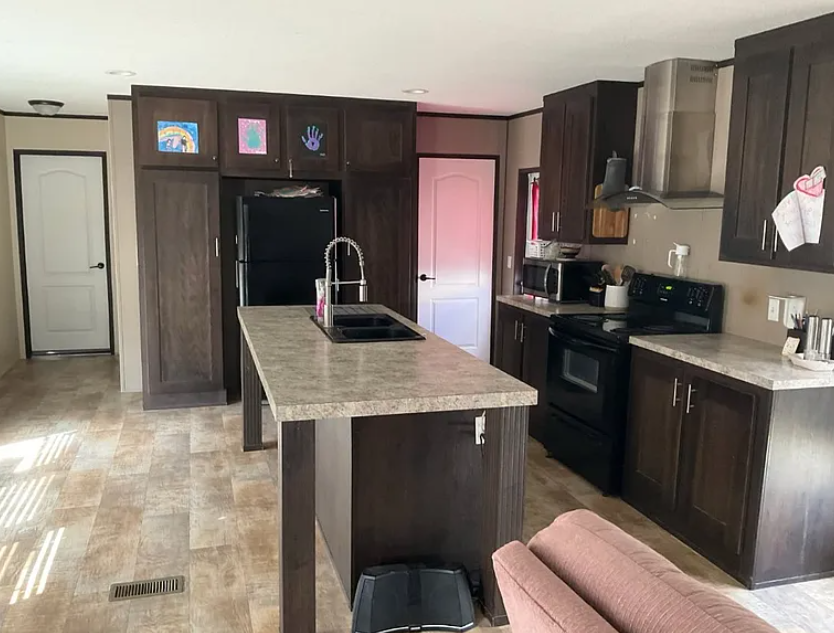 Mobile Home Offers tweet media