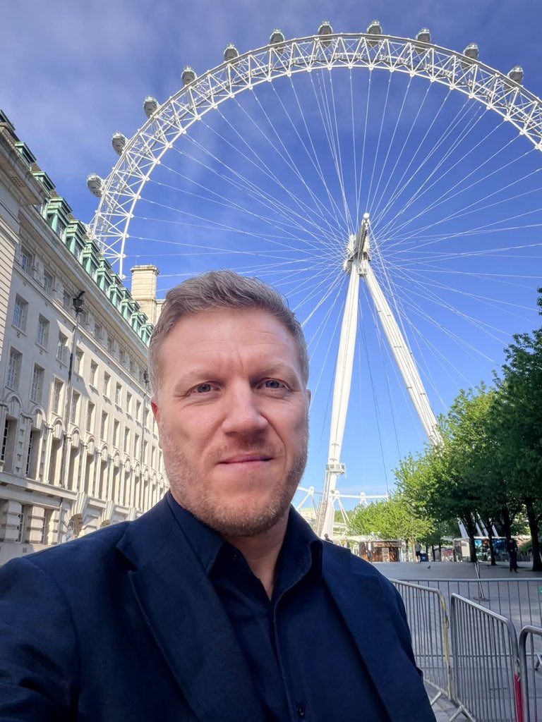 benplomacy's tweet photo. Hello from #London! 

A busy day ahead with @NOC_Libya delegation meeting UK officials and companies to discuss 🇱🇾 🇬🇧 cooperation. https://t.co/InqvGHJC1P