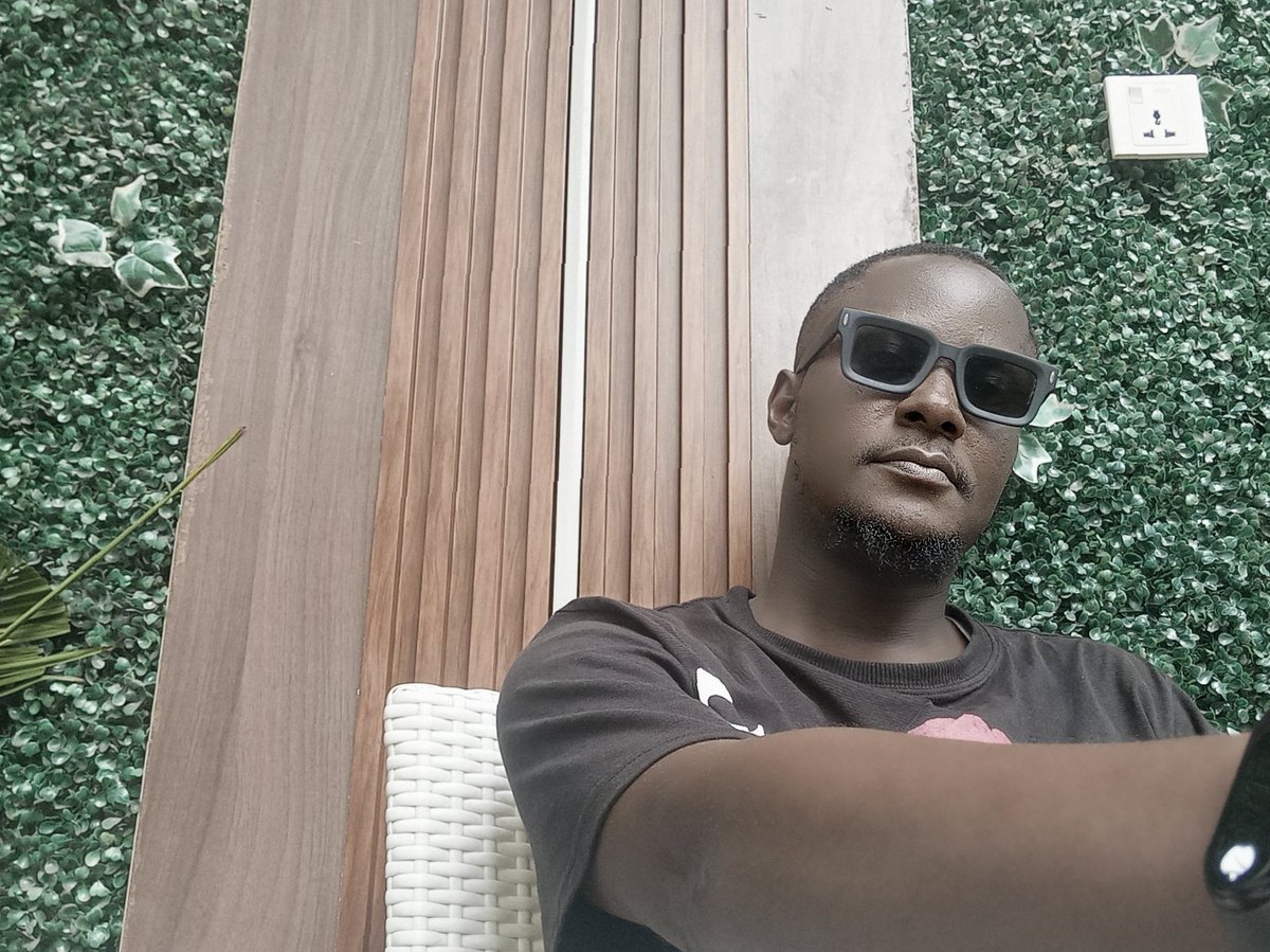AlexizOfficial's tweet photo. Friends and Followers help me wish me well today is my Birthday.
  Glad to see this day. 🎂 🎈 https://t.co/mjZz7kBtxX
