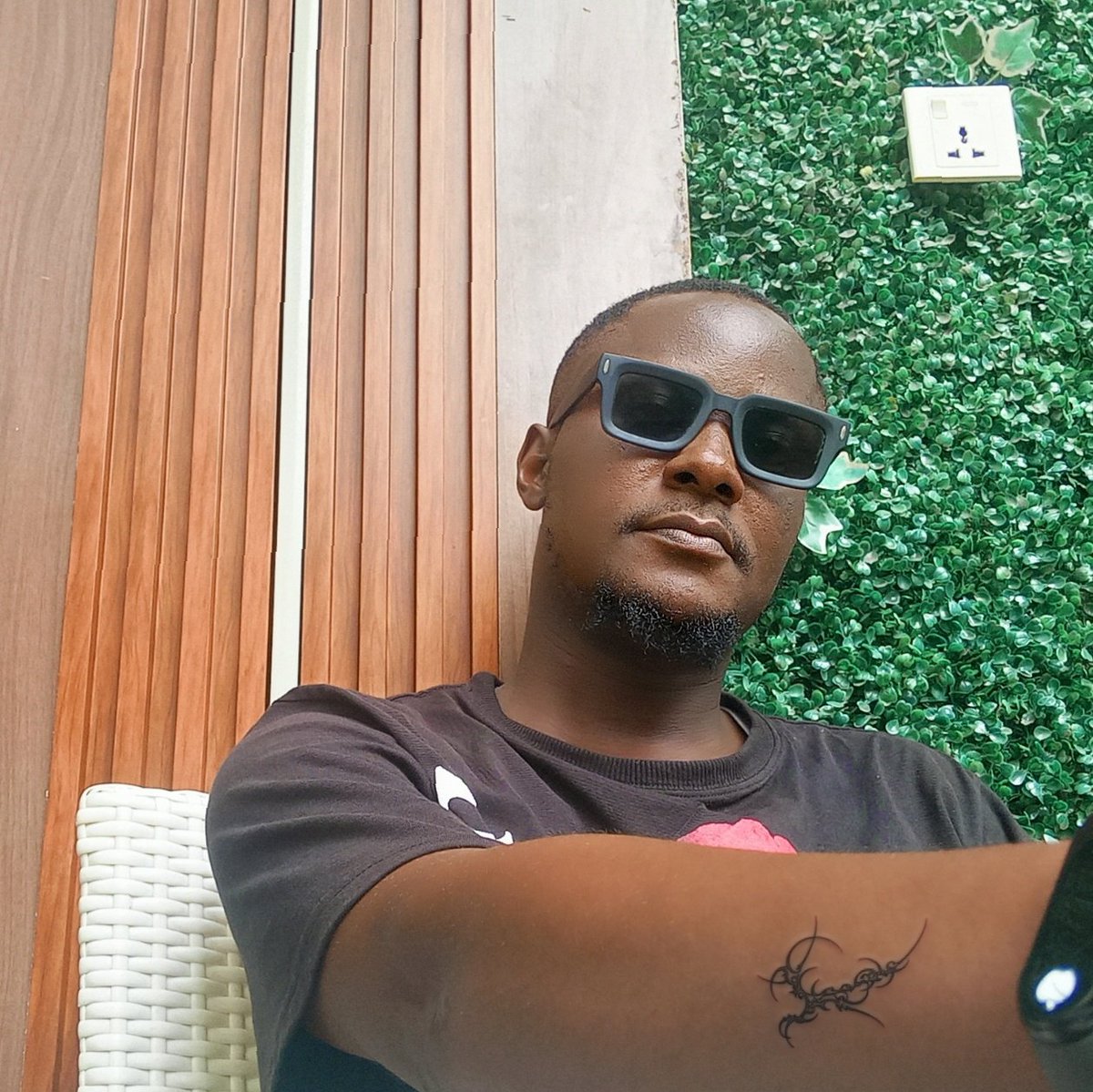 AlexizOfficial's tweet photo. Friends and Followers help me wish me well today is my Birthday.
  Glad to see this day. 🎂 🎈 https://t.co/mjZz7kBtxX