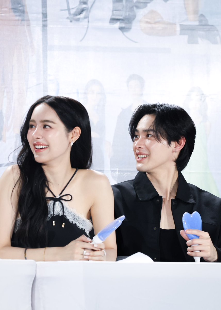 AVA97028309's tweet photo. รอยยิ้มแบบ copy paste 🫰
#KAOPP #เก้าพีพี https://t.co/D90ew0RiLC