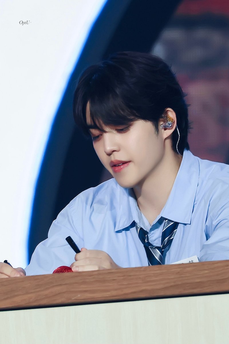 ·OptU·Scoups· tweet media