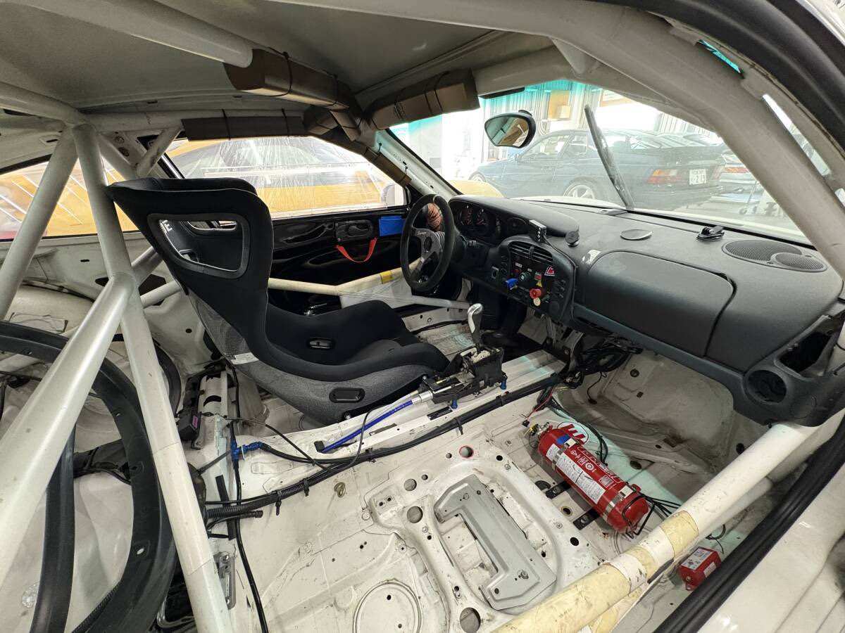 マコズ porsche tweet media