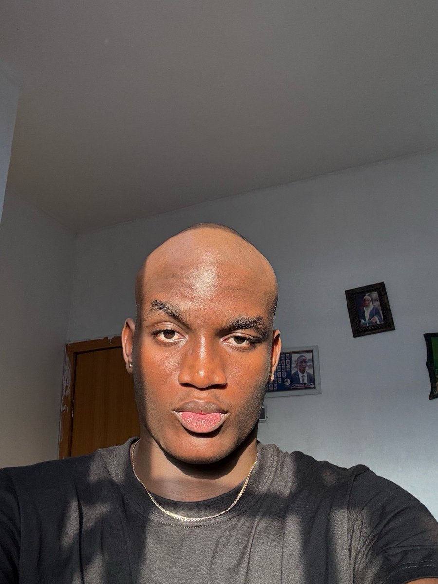 Baddy of Lagos 👑 tweet media