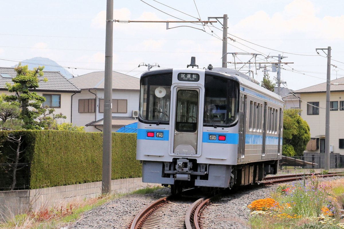ABU7000 77年山型モデル ABU7000 77年山型モデル - メルカリ