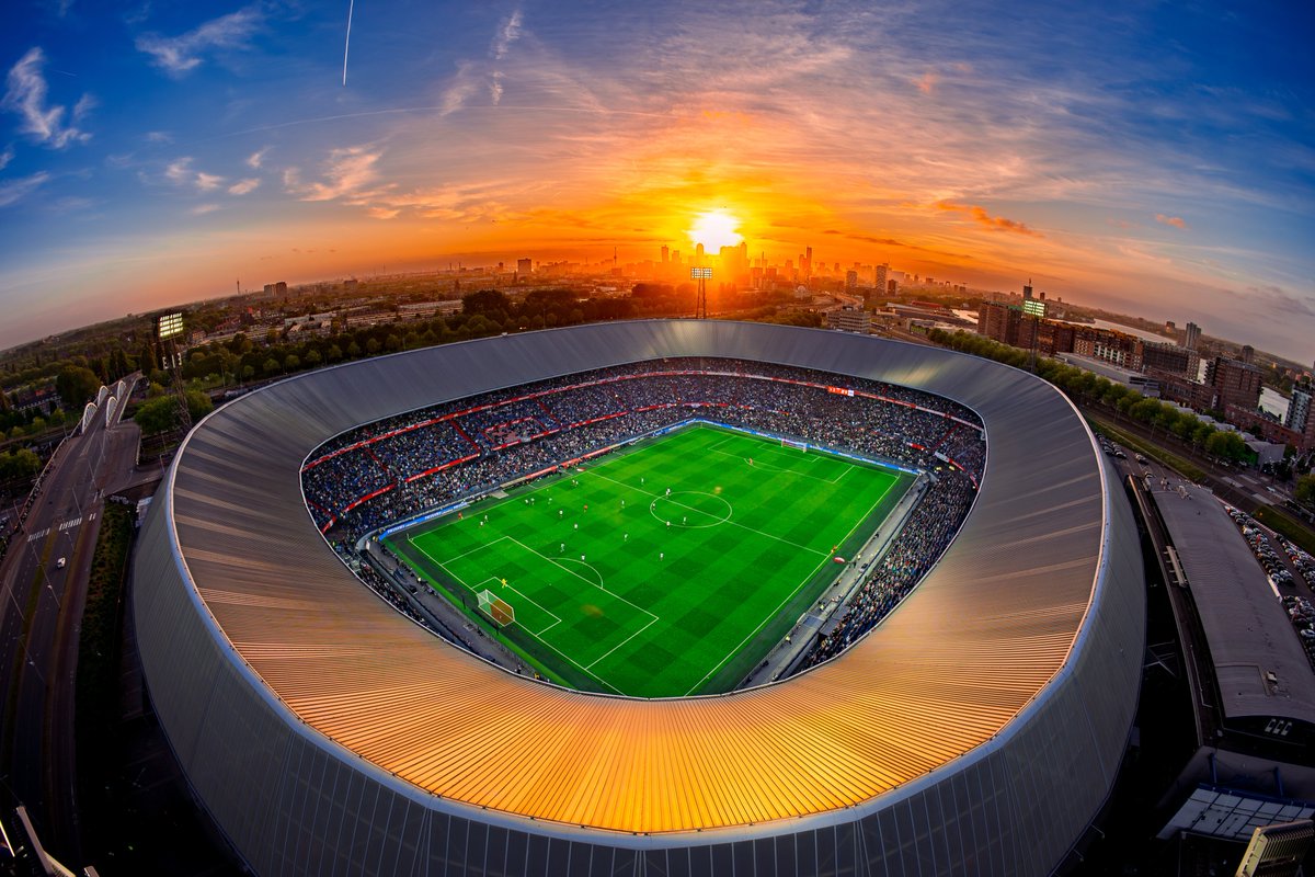 Feyenoord's tweet photo. 🏟️ + 🌆 = 😍 https://t.co/VFGx8FdE4s