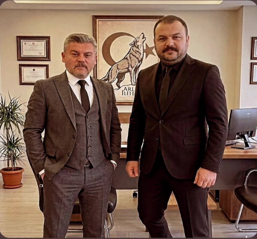 umit_agk's tweet photo. Düşmanlıklarının sebebi  bizim şuur sahibi olmamız,kim olduğumuzun farkında olmamızdan dır. Onların  taarruzu bizim kimlik bilincimize, şuurumuzadır. Kimliğimizi ve şuurumuzu yaşatmak,korumak,
kollamak.ALP olarak üzerimize düşen mesuliyettir.
Ümit Ağkıran 
#AlpOcakları Genel Başkanı 
#MuhalefetleDireniyor