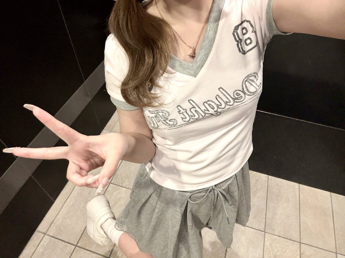 ダル着すぎない激カワコーデ(ˆ⩌⩊⩌ˆ)👍🏻🩶