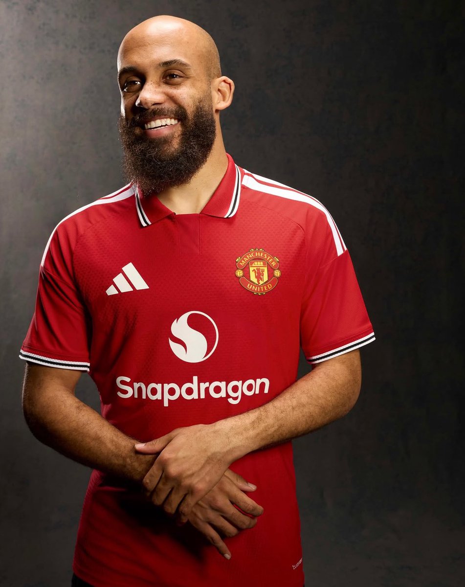 centredevils's tweet photo. Bryan Mbeumo wearing the new home kit 🔴📸 https://t.co/Ltc6kuaE3b