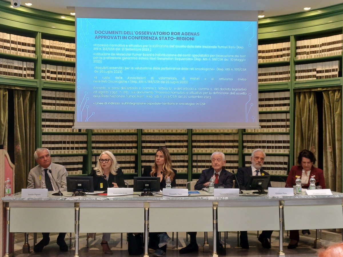 favo_it's tweet photo. 🗣️M. Tamburo De Bella illustra il lavoro dell'Osservatorio ROR di @Agenas_Salute. Prossimi obiettivi: definire il modello di Rete, definire i criteri per la definizione di un #PDTA clinico-organizzativo, attuare delle 'manovre di sostenibilità' per agevolare le Regioni. #GNMO2026 https://t.co/RYeySVoMjS