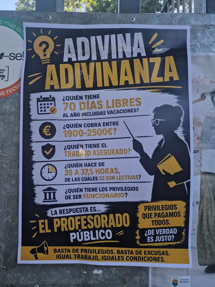kayaya19's tweet photo. Frente a quienes se han dedicado a poner estos carteles en centros educativos y universidades valencianas, una docente ha hecho el segundo cartel https://t.co/RNSGXYGF5m