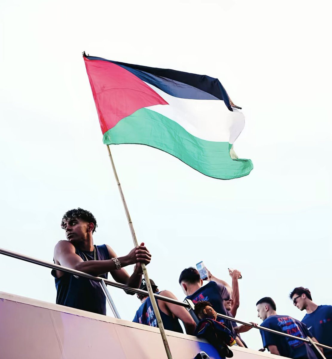 LionTimes_'s tweet photo. Respect à Lamine Yamal 🇵🇸 ❤️ https://t.co/evL134U2Nk